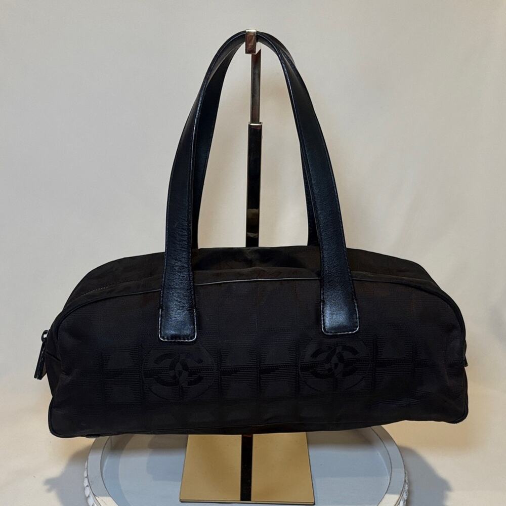 Chanel travel line mini Boston shoulder bag in black nylon